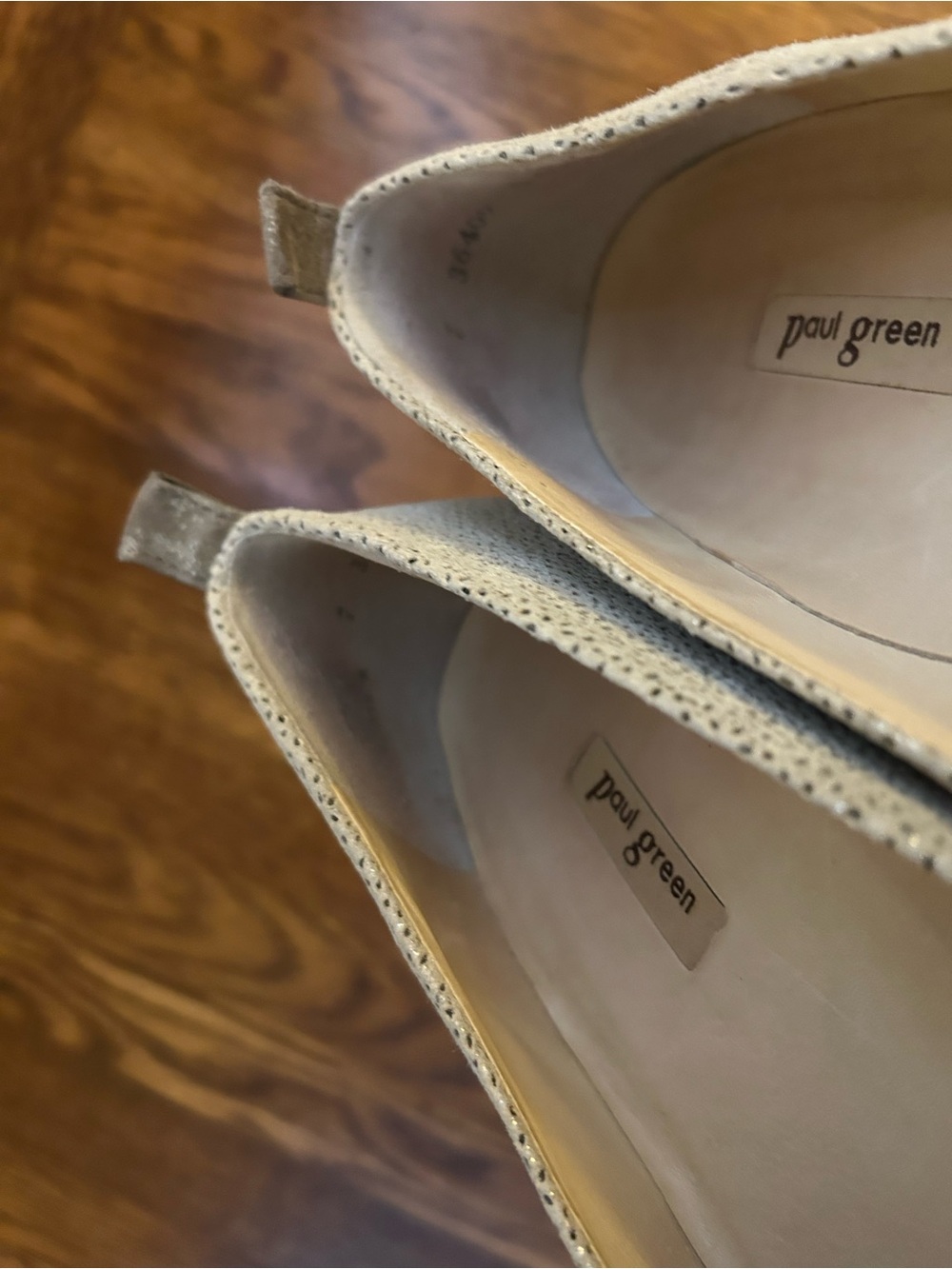 Paul Green Nubuck Almond Toe Slip-on Flats Loafer Metallic Light Gold 9 US EUC - Picture 7 of 10